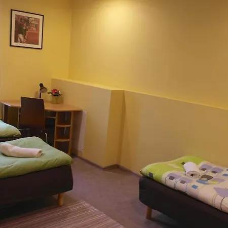 Zinc Old Town Hostel *